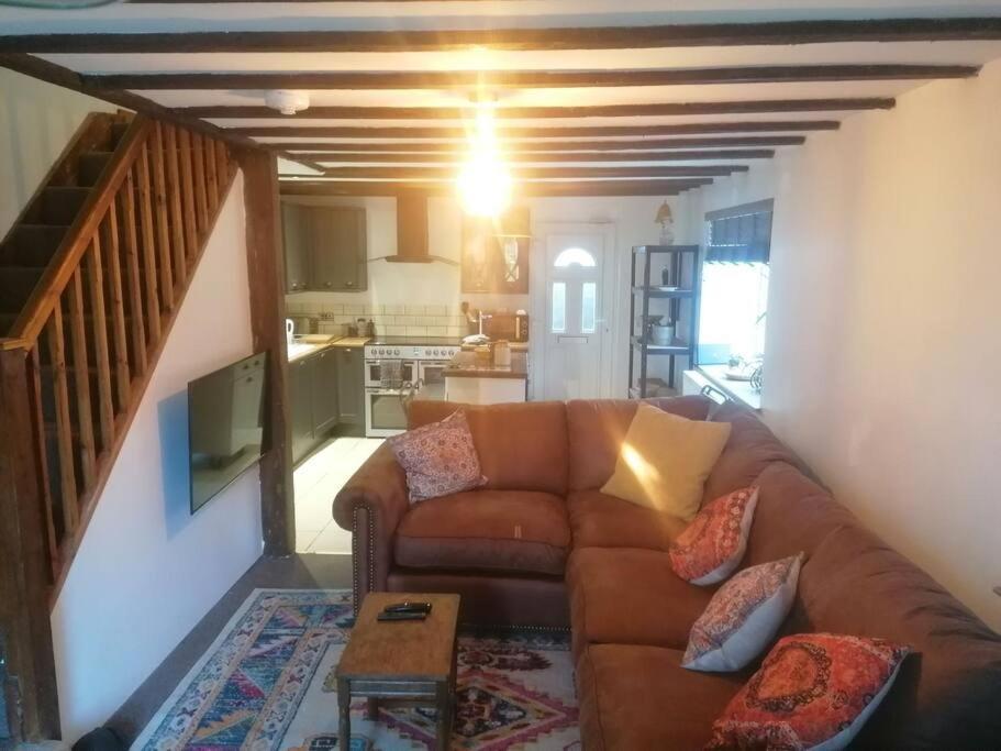 הוילה The Old Barn, Cosy Townhouse In לאומינסטר מראה חיצוני תמונה